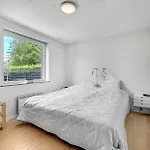 Beautiful In With Kitchen *