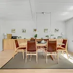 Beautiful In With Kitchen Holiday home