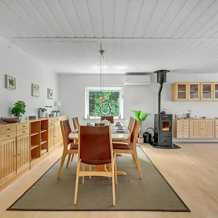 Holiday home Beautiful In With Kitchen *
