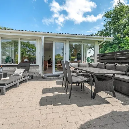 Beautiful In With Kitchen Holiday home *